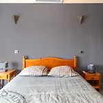 Climatise Avec Grande Piscine Villa