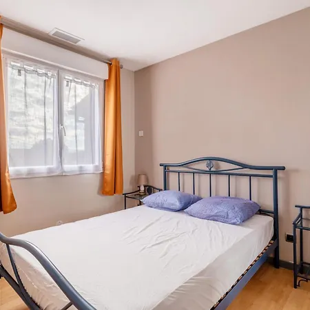 Climatise Avec Grande Piscine Villa *