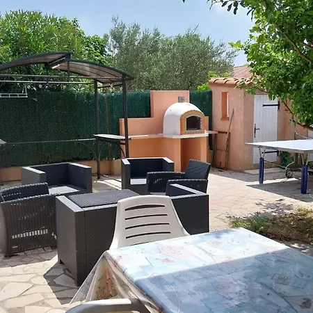 Climatise Avec Grande Piscine